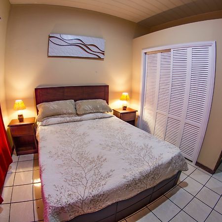 Apartamentos Valle Del Volcan La Fortuna Esterno foto