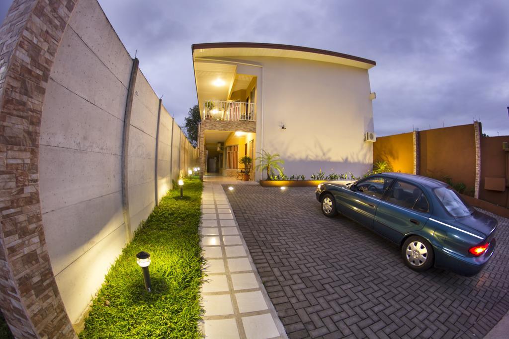 Apartamentos Valle Del Volcan La Fortuna Esterno foto