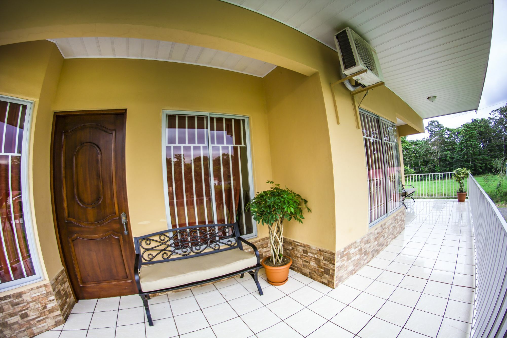 Apartamentos Valle Del Volcan La Fortuna Esterno foto